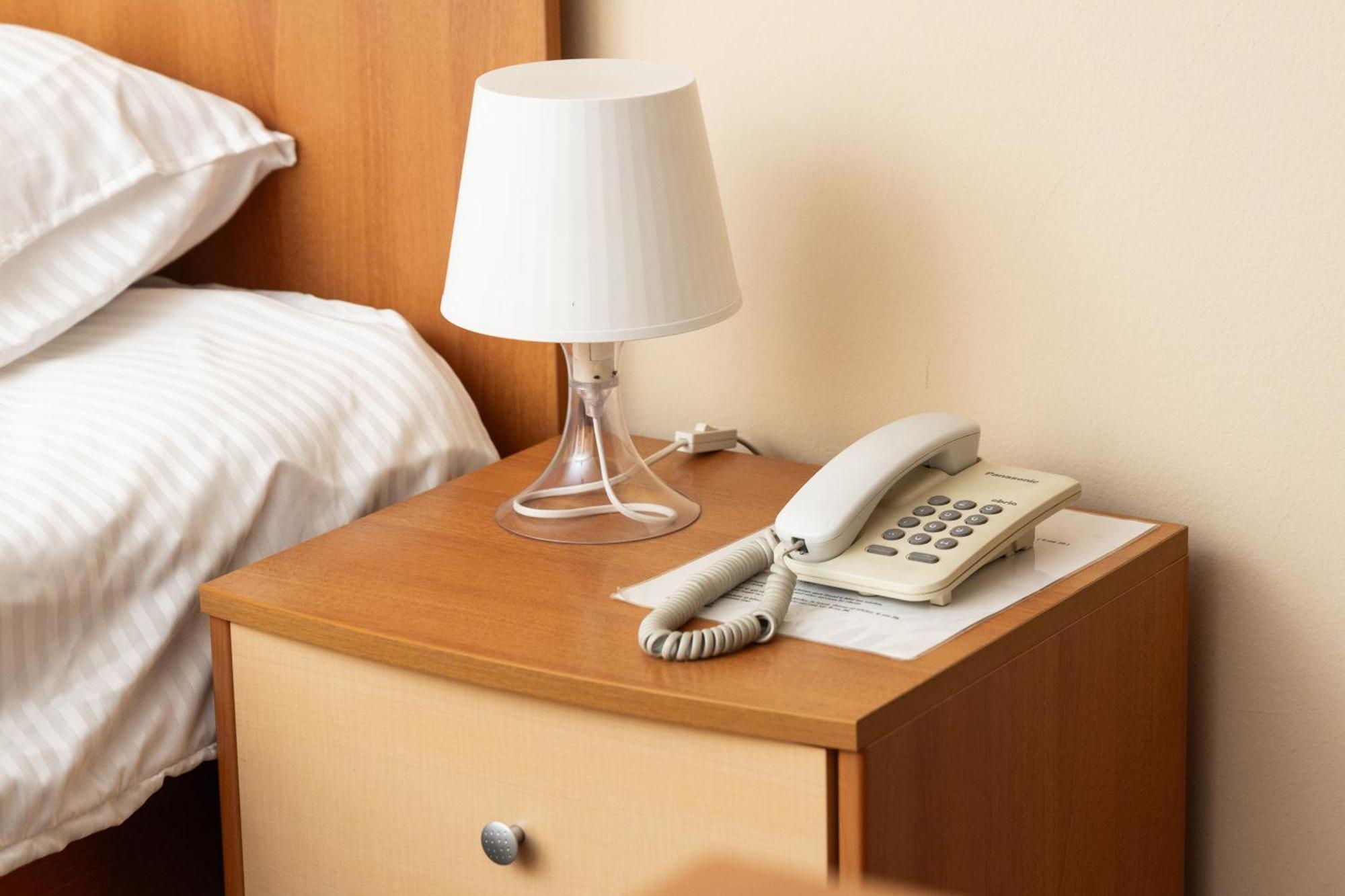 Hotel Luxor Pristina Kültér fotó